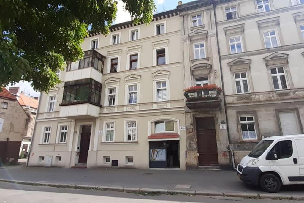 Lemuria Apartament Szkolna Centrum Легница Екстериор снимка